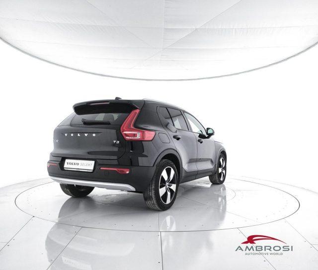 VOLVO XC40 T3 Geartronic Momentum