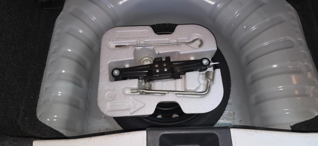 Nissan Micra 1.2 12V 5 porte Visia