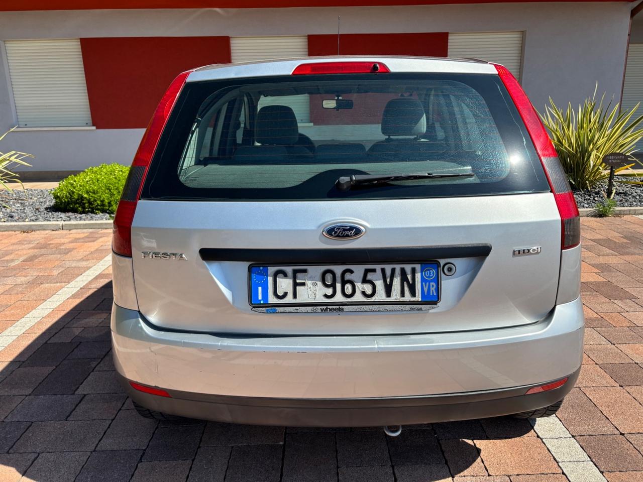 Ford Fiesta 1.4 TDCi (va bene per NEOPATENTATI)
