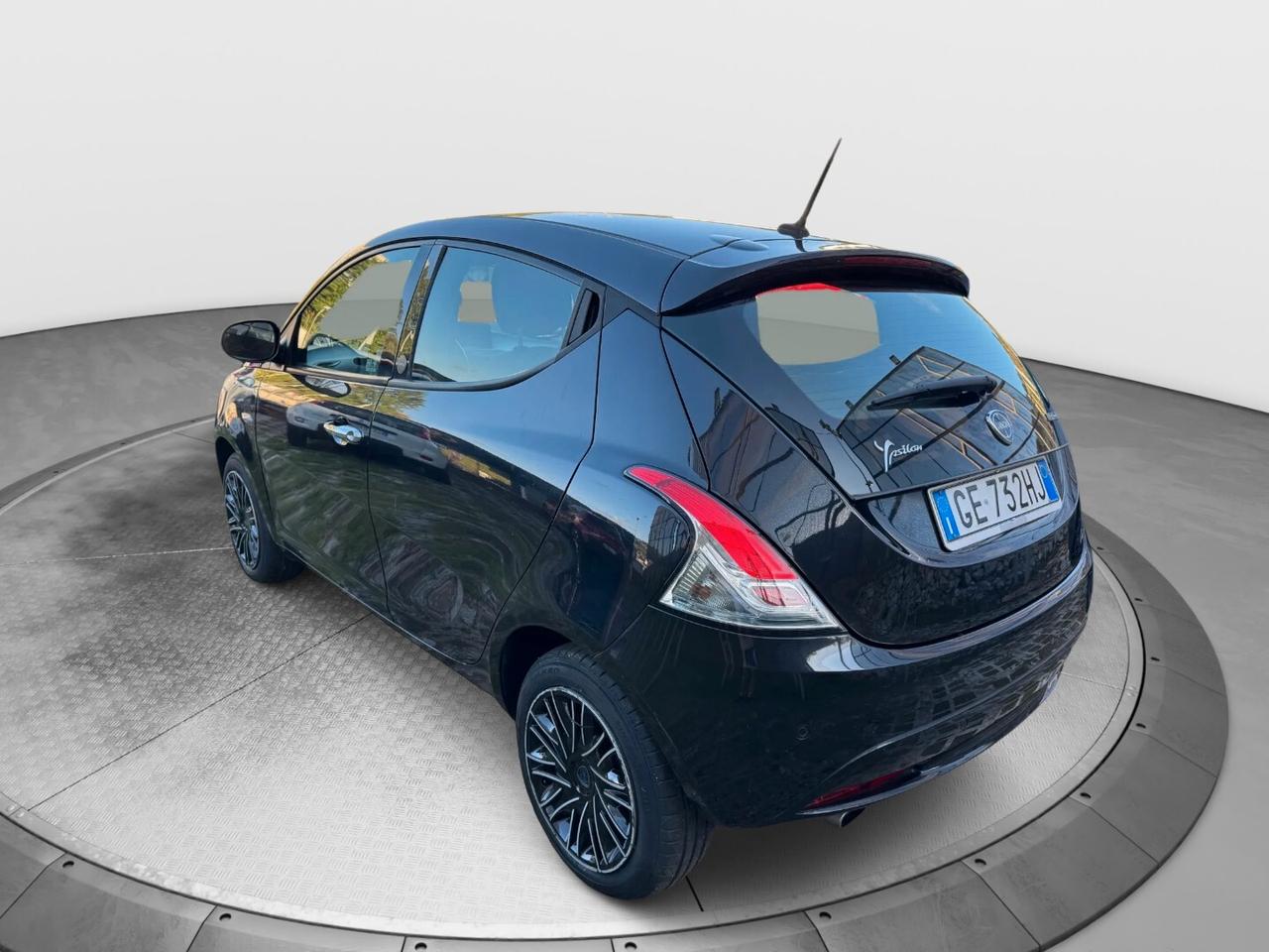 Lancia Ypsilon 1.0cc 70cv S&S Hybryd Gold