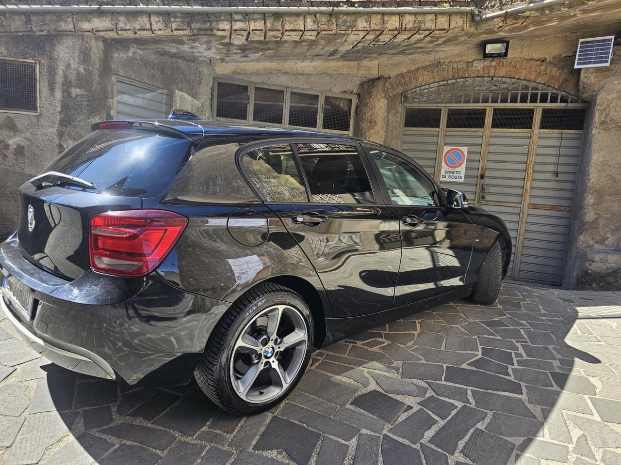 BMW 118d Cambio Automatico Xenon Navi clima PDC