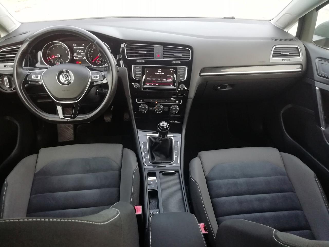 Volkswagen Golf Business 1.4 TGI 5p. Highline BlueMotion "Anche NEOPATENTATI"