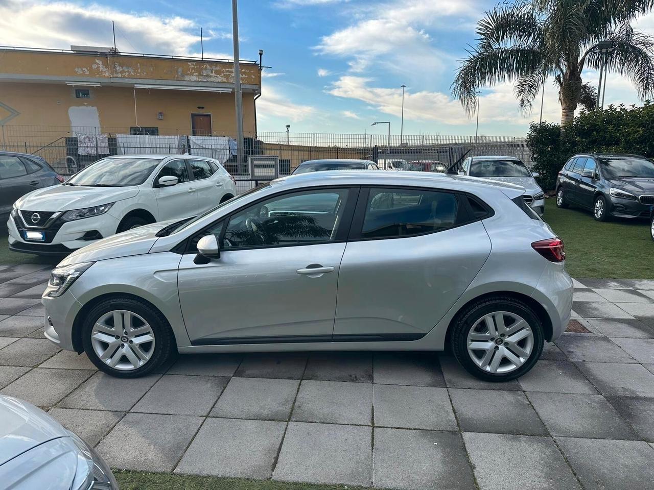 Renault Clio 1.0TCe 90CV 2022 GRIGIO ALLUMINIO - FARI PURE VISION-SENSORI- NAVIG