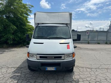 Iveco Daily 65C15 65 quintali con sponda idraulica pantene C
