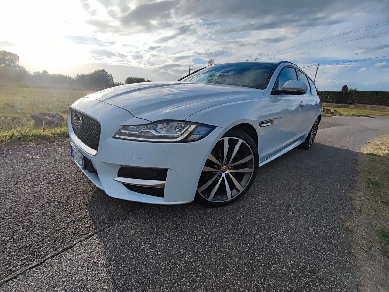 Jaguar XF Sportbrake 2.0 D 180 CV AWD aut. R-Sport