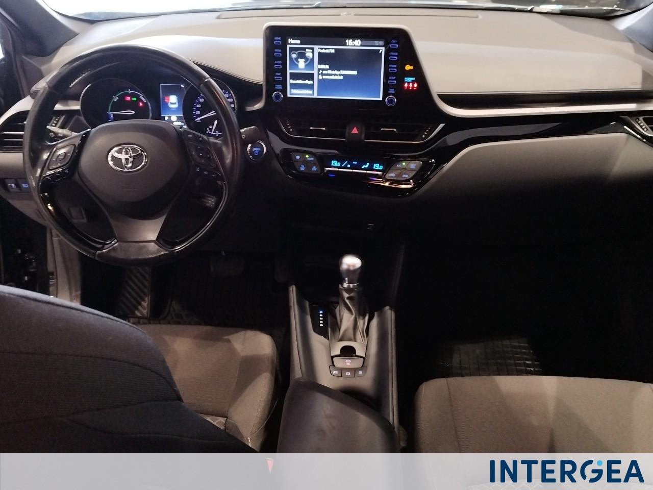 TOYOTA C-HR 1.8h Active e-cvt