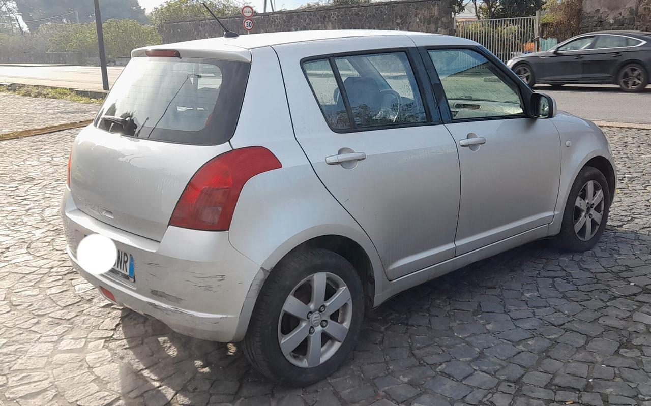 Suzuki Swift 1.3 4x4 5p. GPL