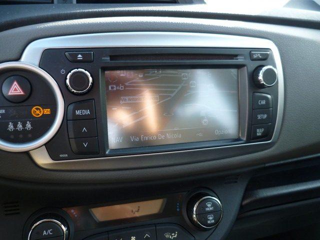 TOYOTA Yaris 1.0 5 porte Lounge