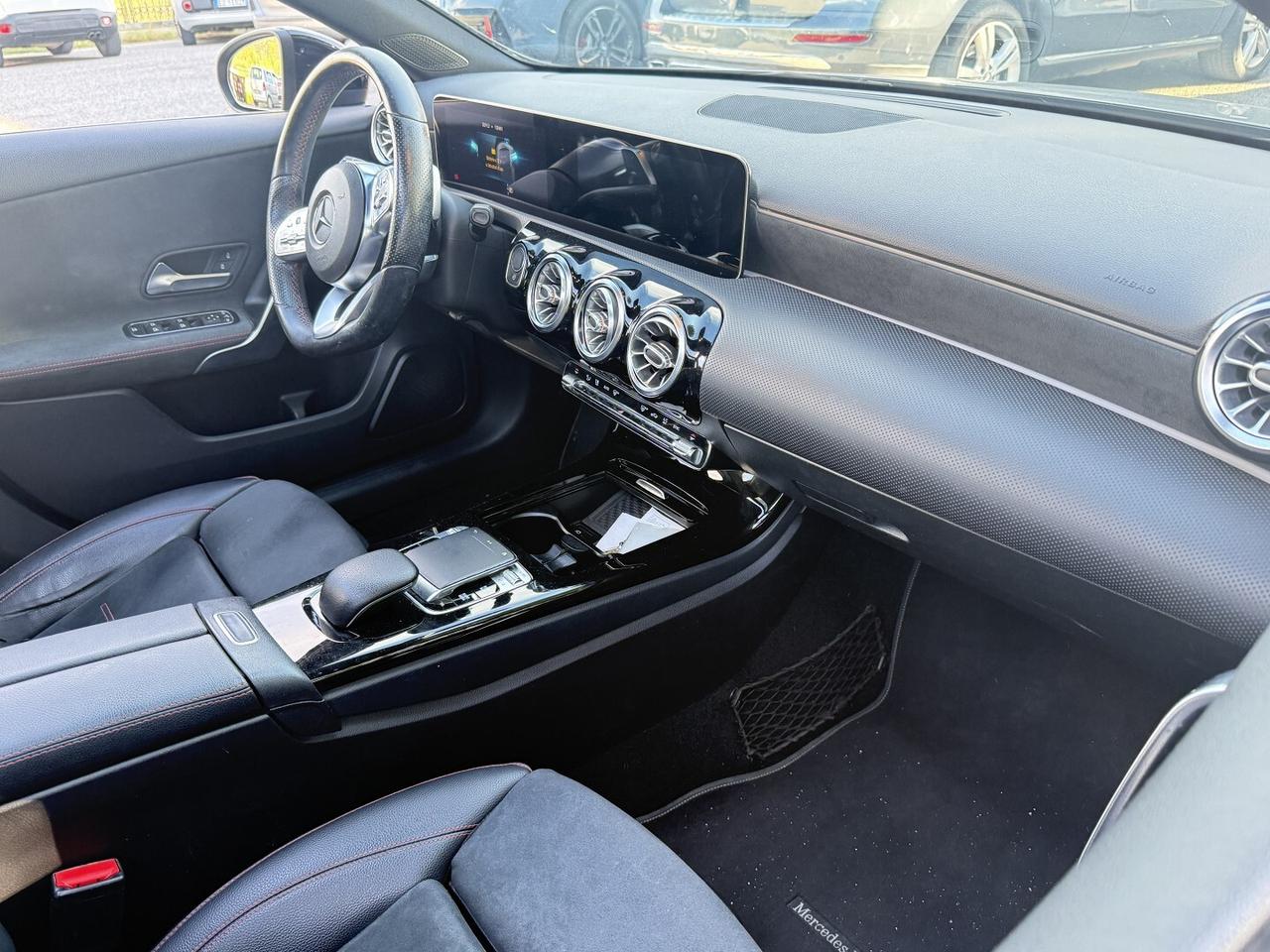 MERCEDES BENZ A200 AMG AUTOMATIC PREMIUM BENZINA