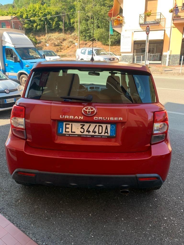 Toyota Urban Cruiser AWD 2012