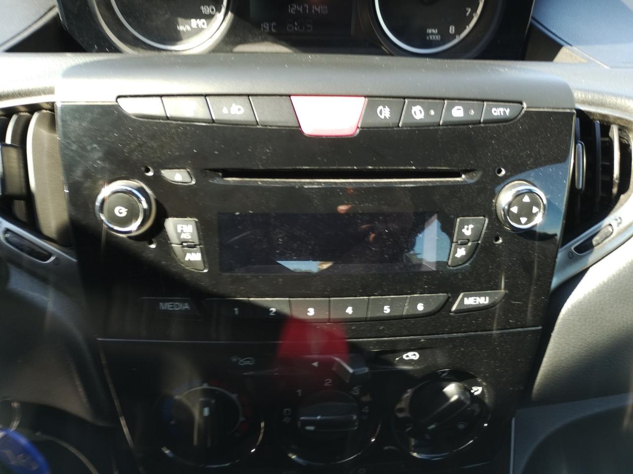 Lancia Ypsilon 5 Porte Ypsilon 1.2 8v Silver s&s 69cv E6