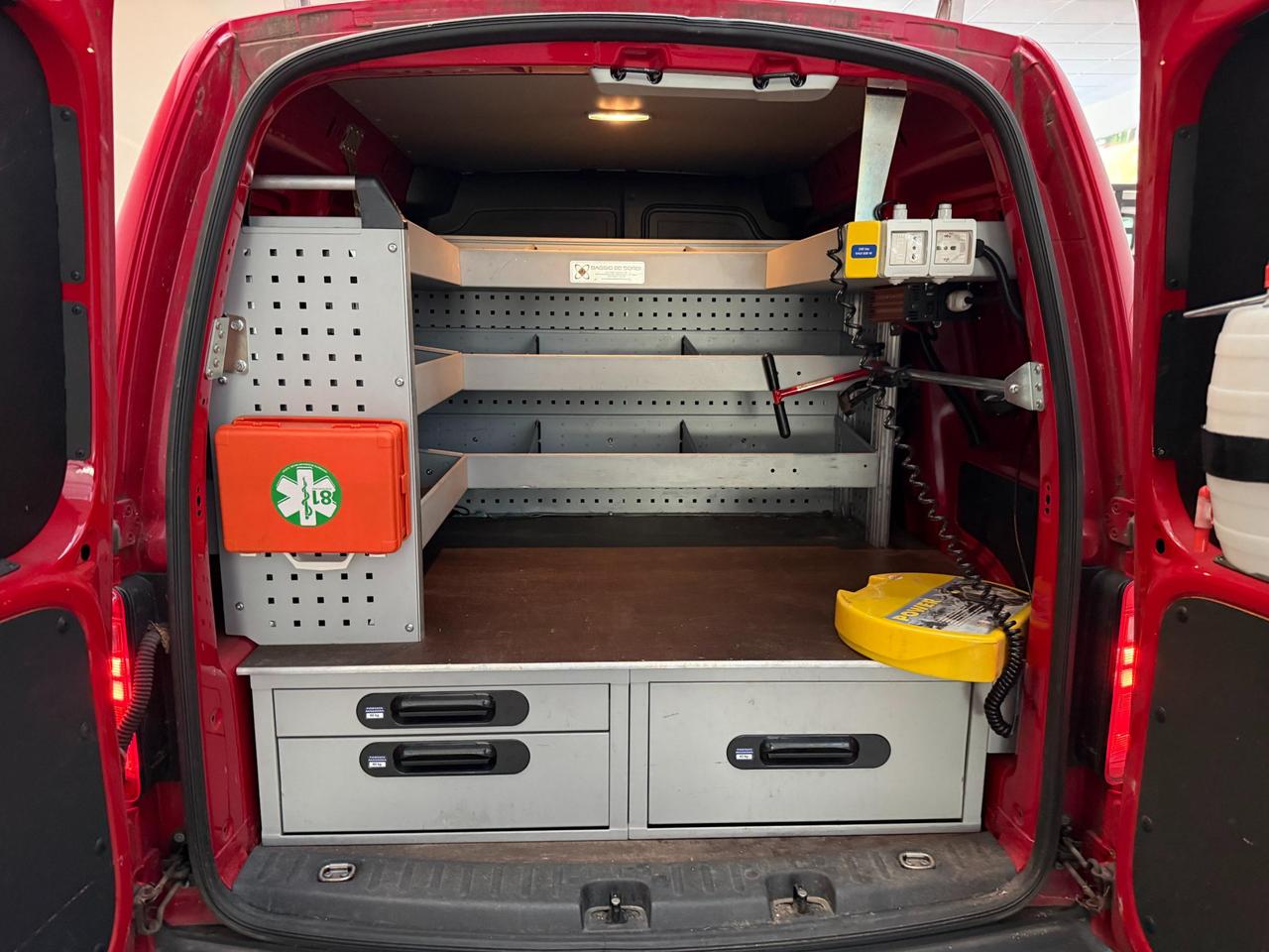 VOLKSWAGEN Caddy 4 MOTION 2.0 tdi 110cv 4motion