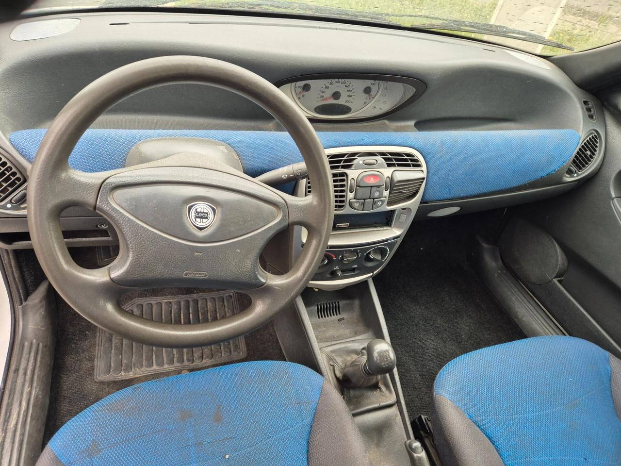 Lancia Y 1.2i cat LS