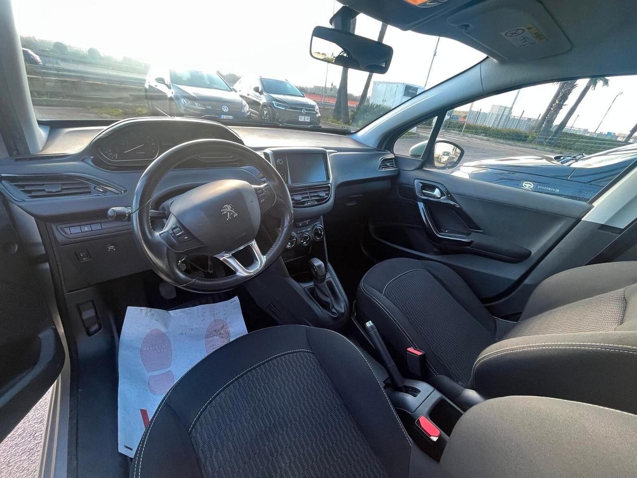 Peugeot 208 PureTech 82 5p. GPL Active