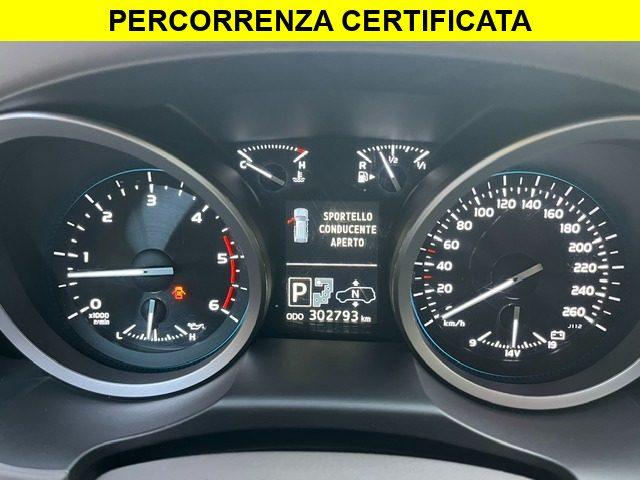 TOYOTA Land Cruiser V8 4.5 7 posti