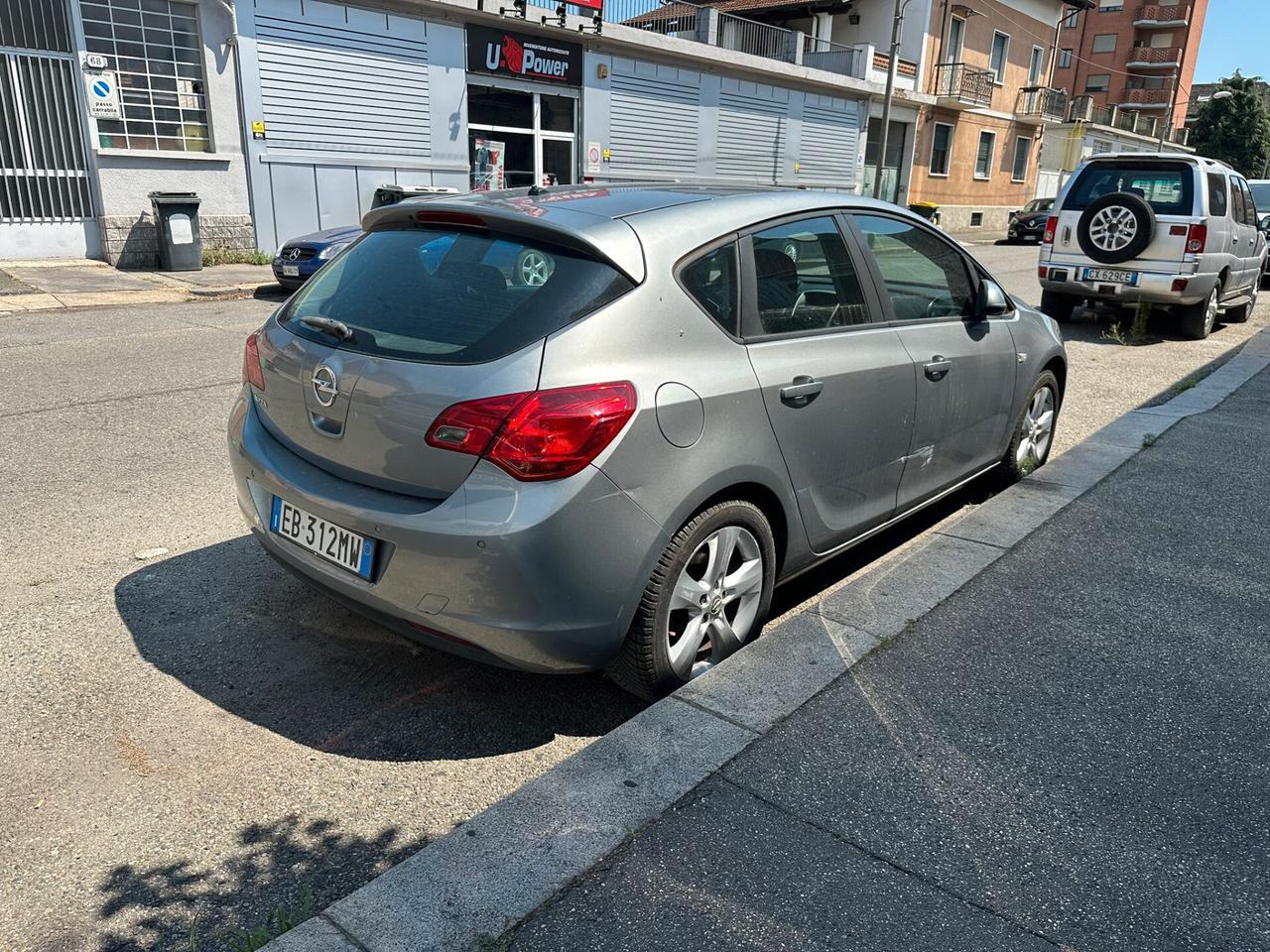 Opel Astra 1.4 16V GPL-TECH 5 porte Enjoy