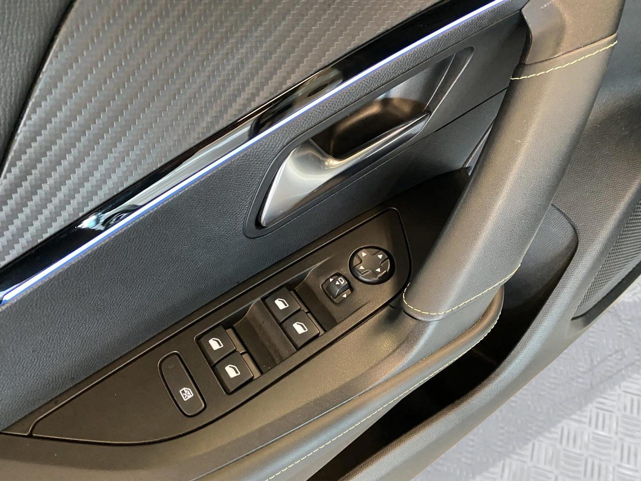 Peugeot 2008 1.2 puretech GT Line s&s 130cv