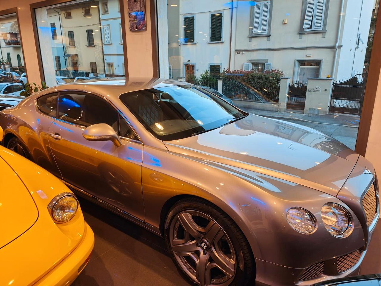 Bentley Continental GT V12