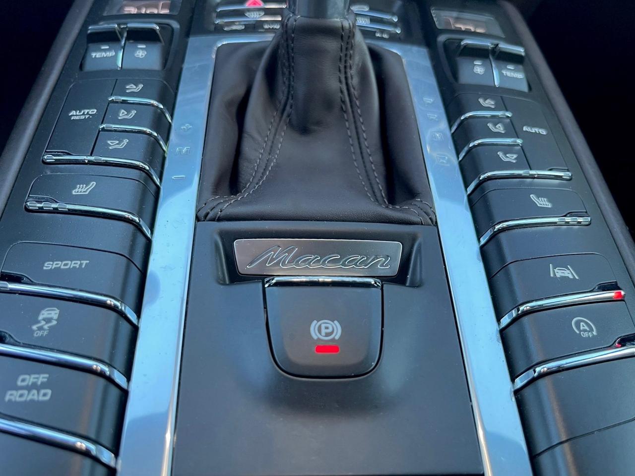Porsche Macan iva inclusa pelle cocoa cerchio 21 scarichi