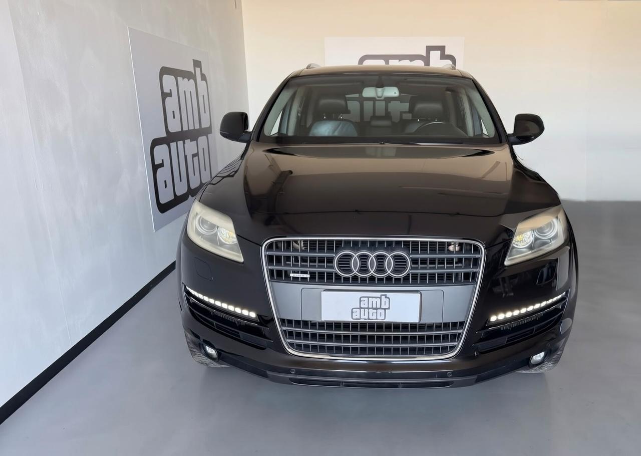 Audi Q7 3.0 V6 TDI 233CV quattro 7 Posti