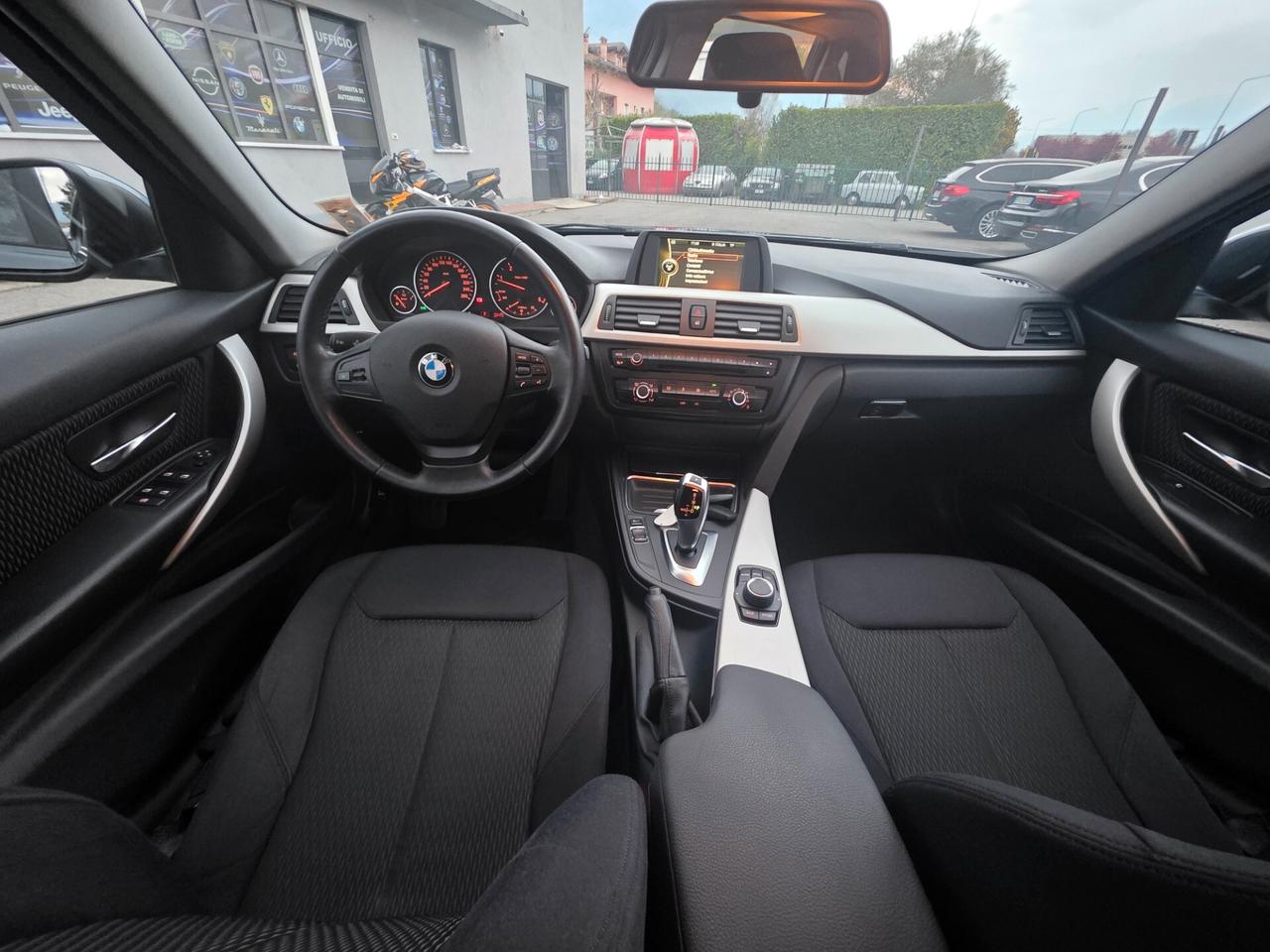 Bmw 318 318d Touring Business aut.