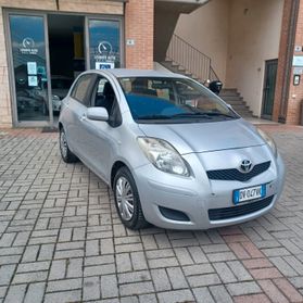 NEOPATENTATI YARIS 1.0 5 PORTE BEN CONSERVATA