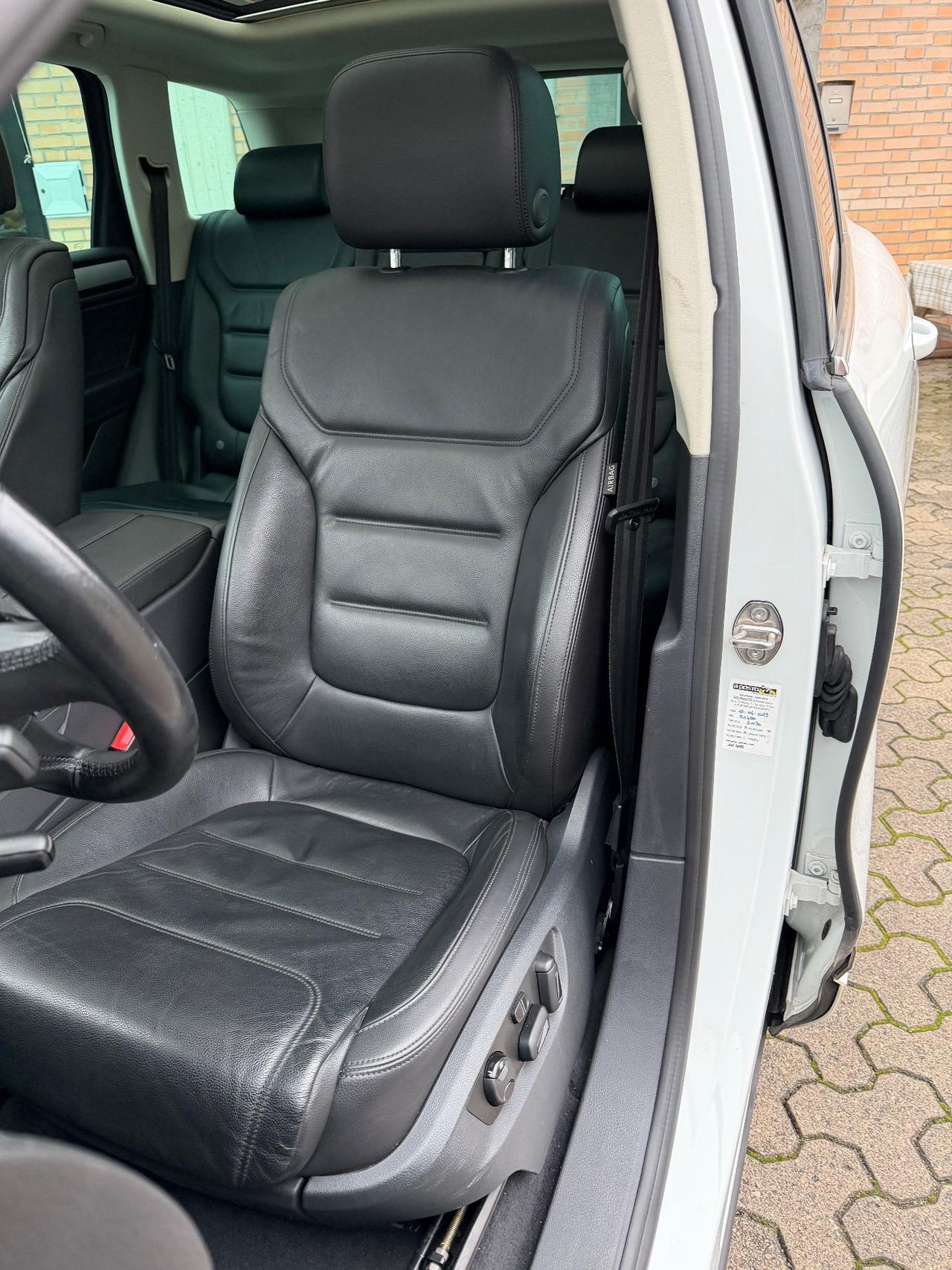 Volkswagen Touareg 3.0 TDI 204 CV tiptronic BlueMotion Techn. Executive