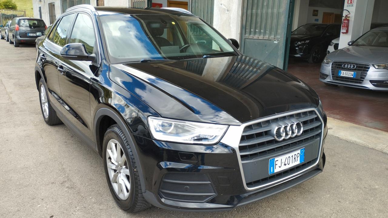 Audi Q3 2.0 TDI 120 CV Design