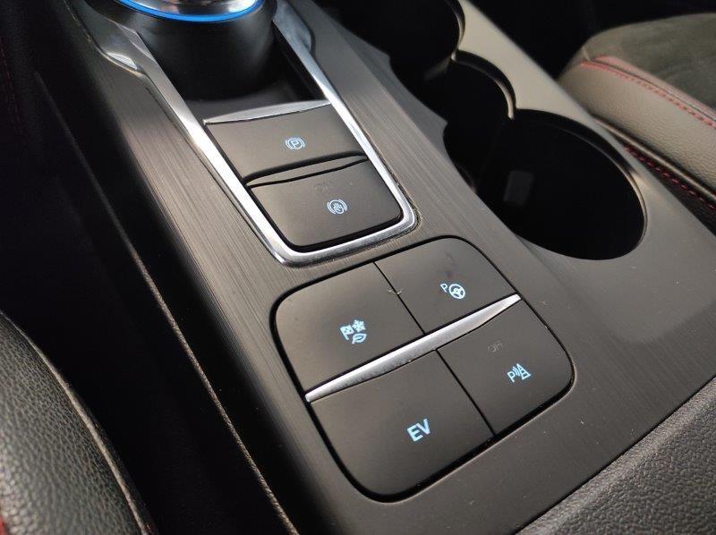 FORD Kuga 3ª serie - Kuga 2.5 Plug In Hybrid 225 CV CVT 2WD ST-Line X