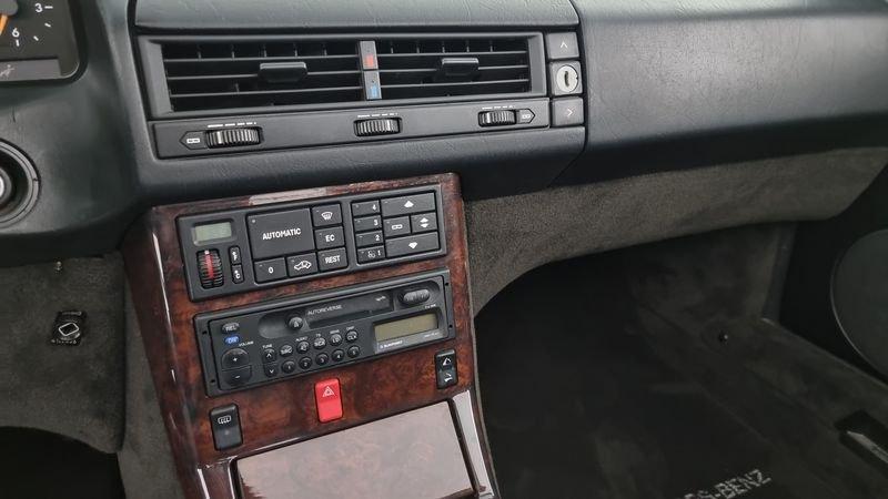 Mercedes-Benz Serie SL 300 SL-24 cat