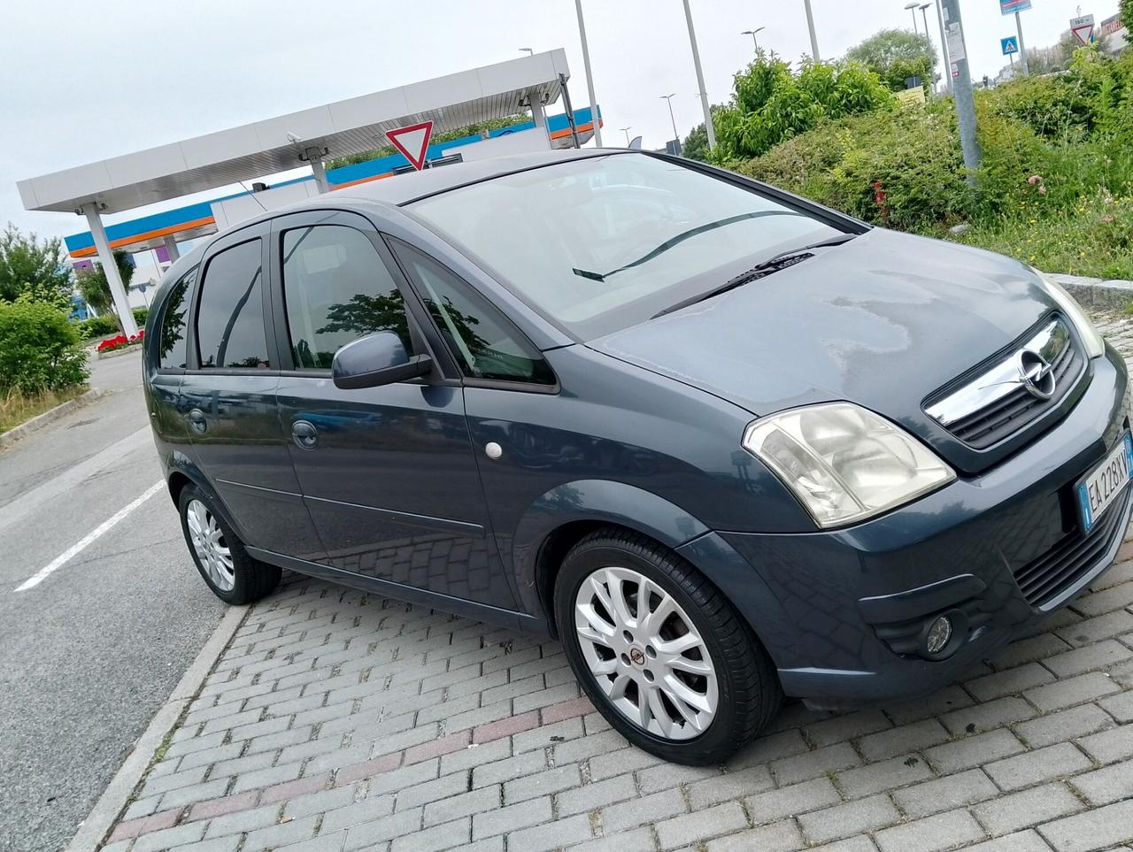 Opel Meriva 1.4 16V GPL-TECH Enjoy