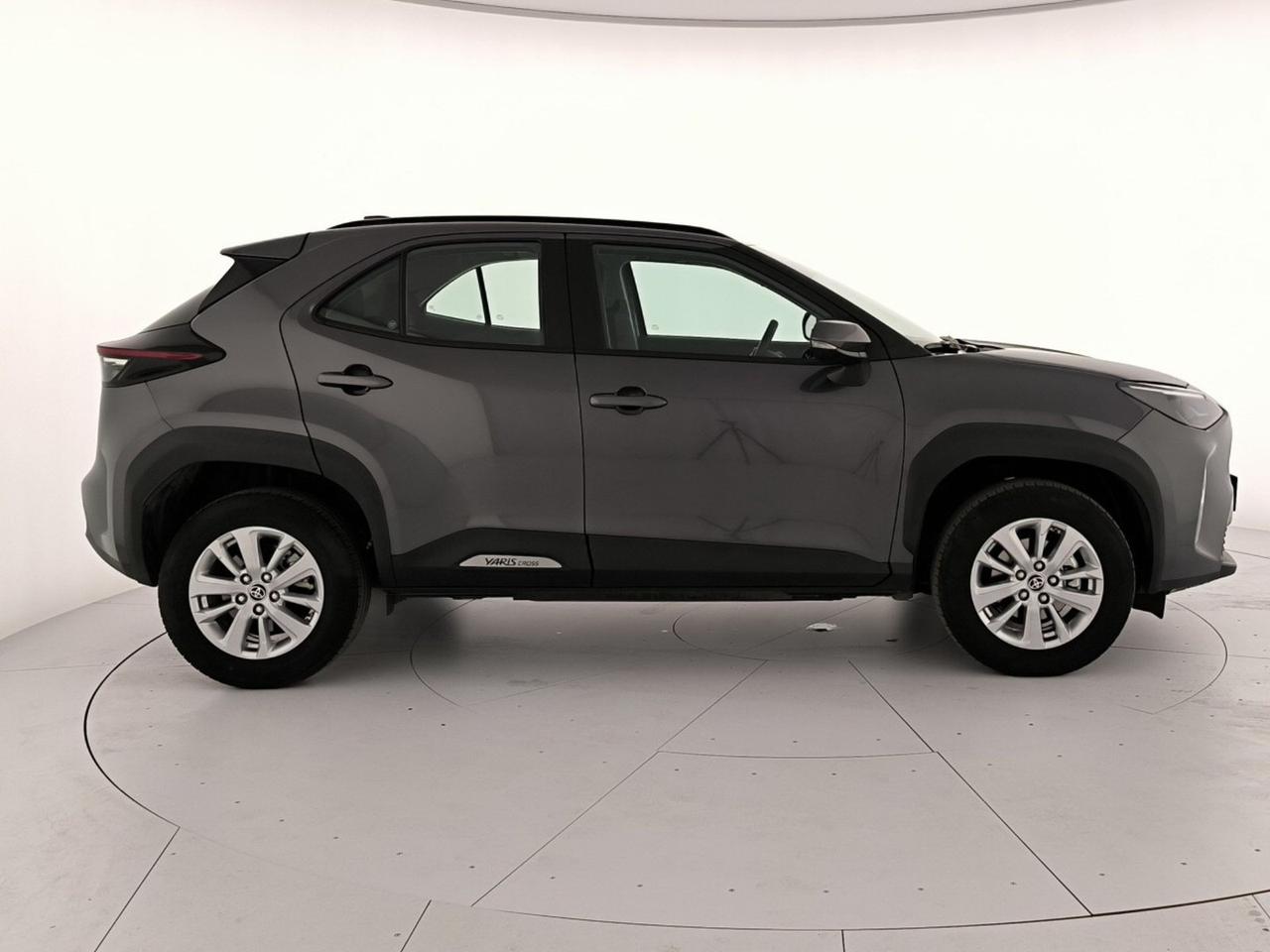 Toyota yaris cross 1.5h active fwd 116cv e-cvt