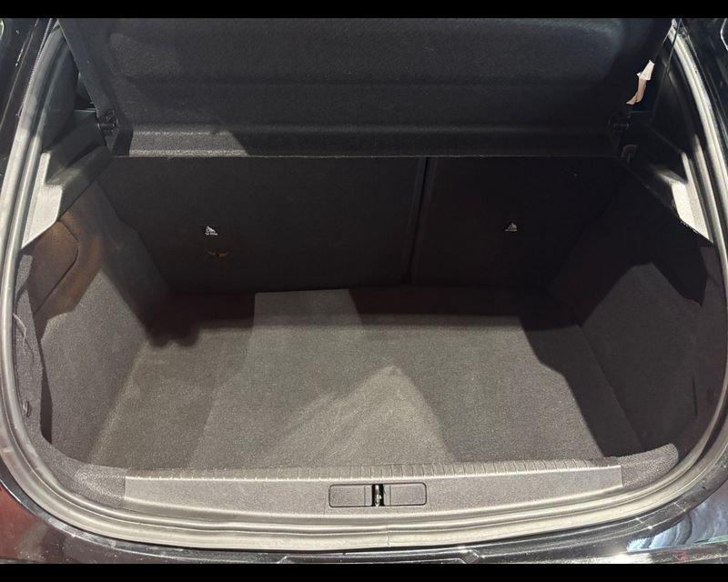 Lancia Ypsilon 4ª serie Hybrid e-DCT LX