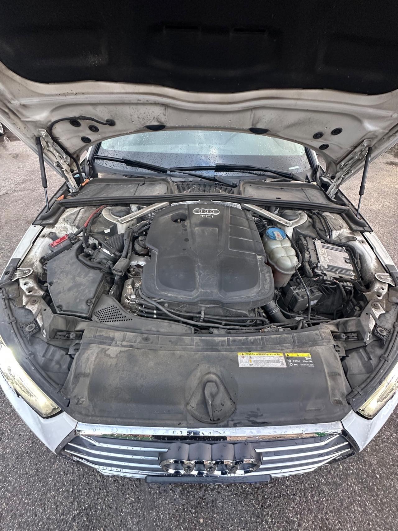 Audi A4 2.0 TDI 122 CV S tronic line edition