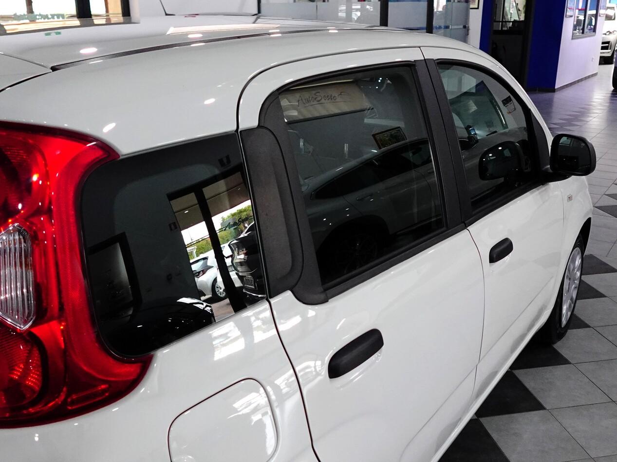 Fiat Panda 1.0 FIREFLY HYBRID 70 CV EASY