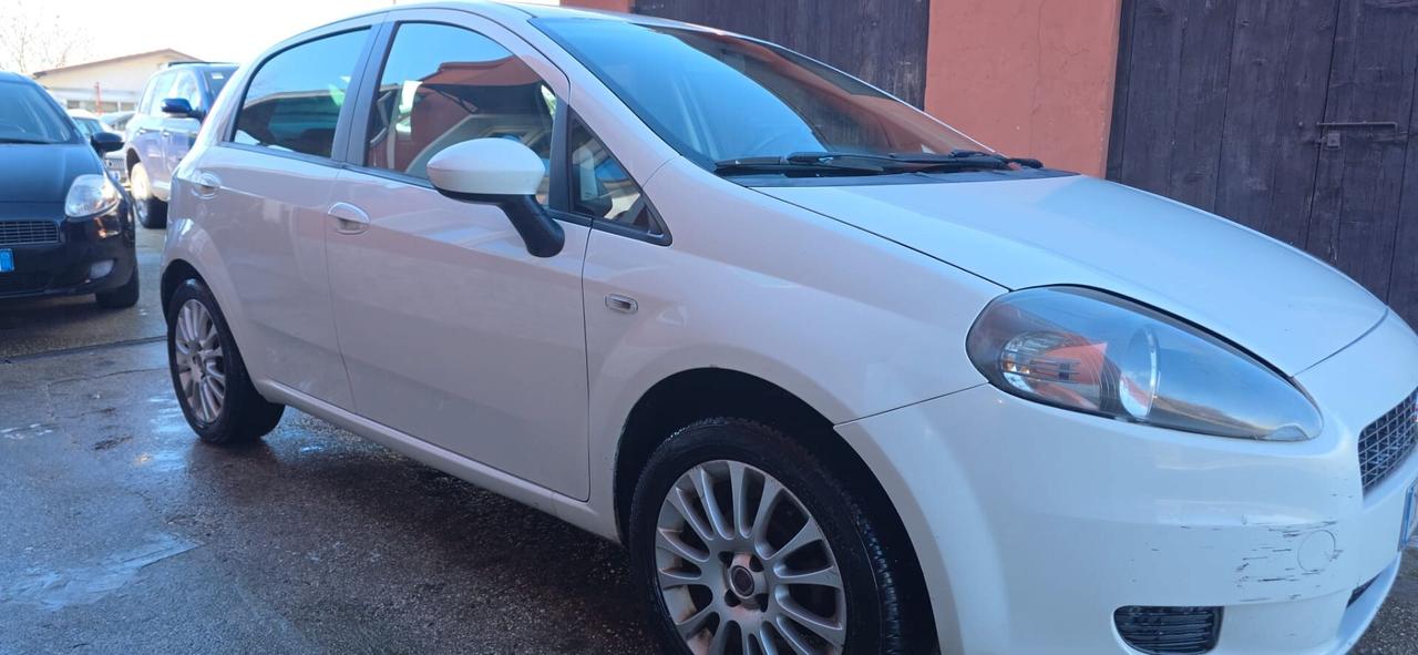 Fiat Grande Punto 1.4 5 porte Dynamic GPL valido