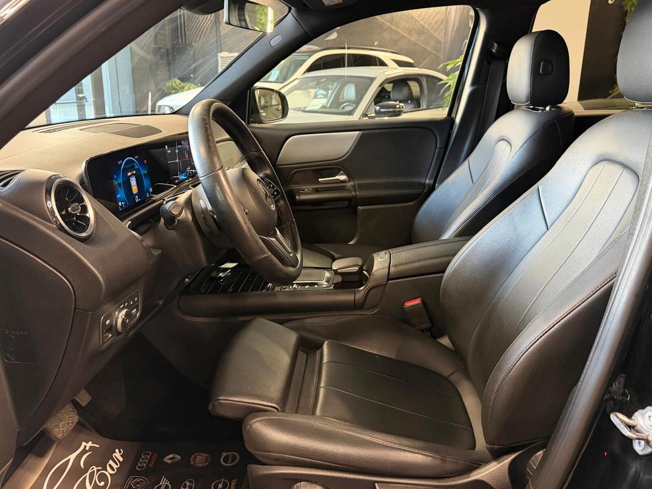 MERCEDES-BENZ GLB 180D SPORT 2.0 116CV PELLE NAVI CAM ANNO 2022