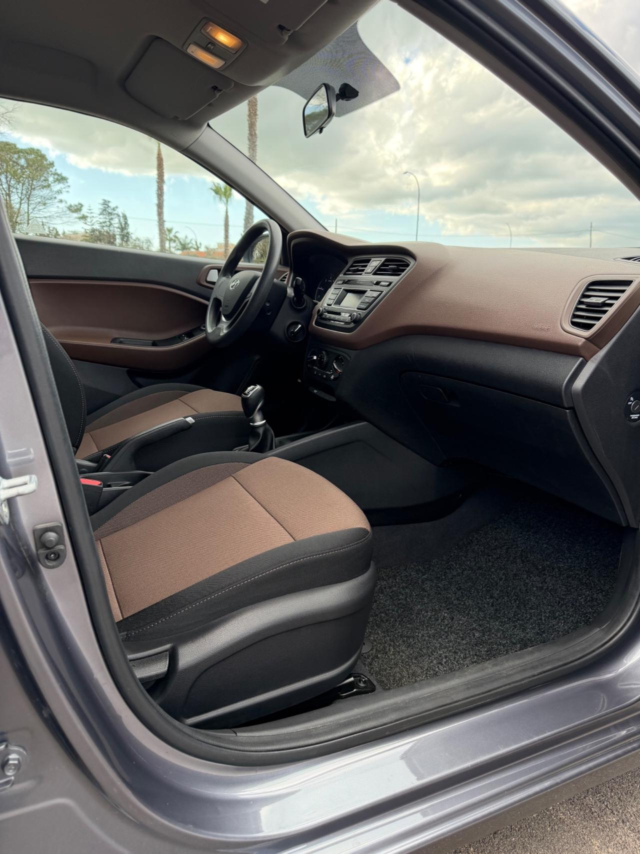 Hyundai i20 1.1 CRDi 12V 5 porte Classic