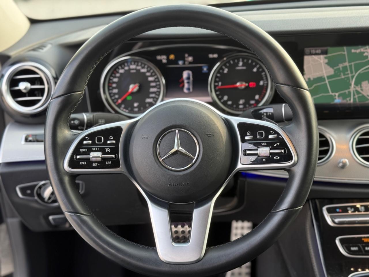 Mercedes-benz E 220 d Sport 4matic auto