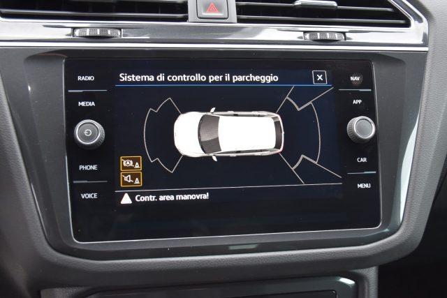 VOLKSWAGEN Tiguan 2.0 TDI 150 CV SCR DSG R-Line *Led, Luci ambiente*