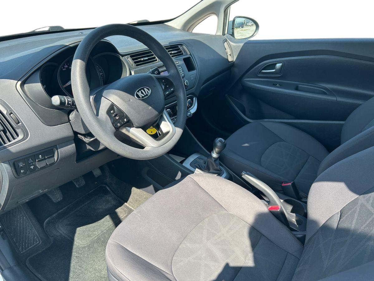 KIA Rio III 2011 - Rio 5p 1.2 EX
