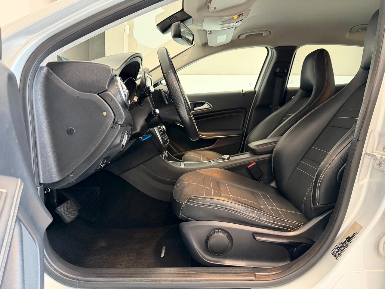 Mercedes-Benz GLA 200d CDI PREMIUM AUTOMATICA PERMUTE FINANZIABILE