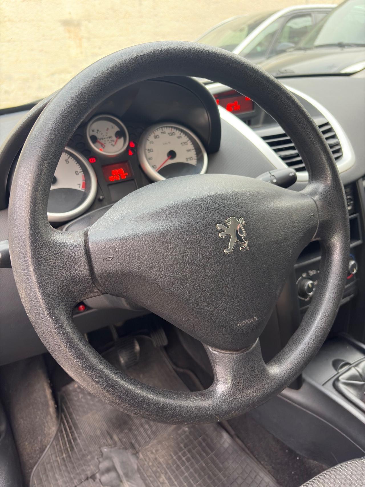 Peugeot 207 1.4 GPL 75CV SW 156000km