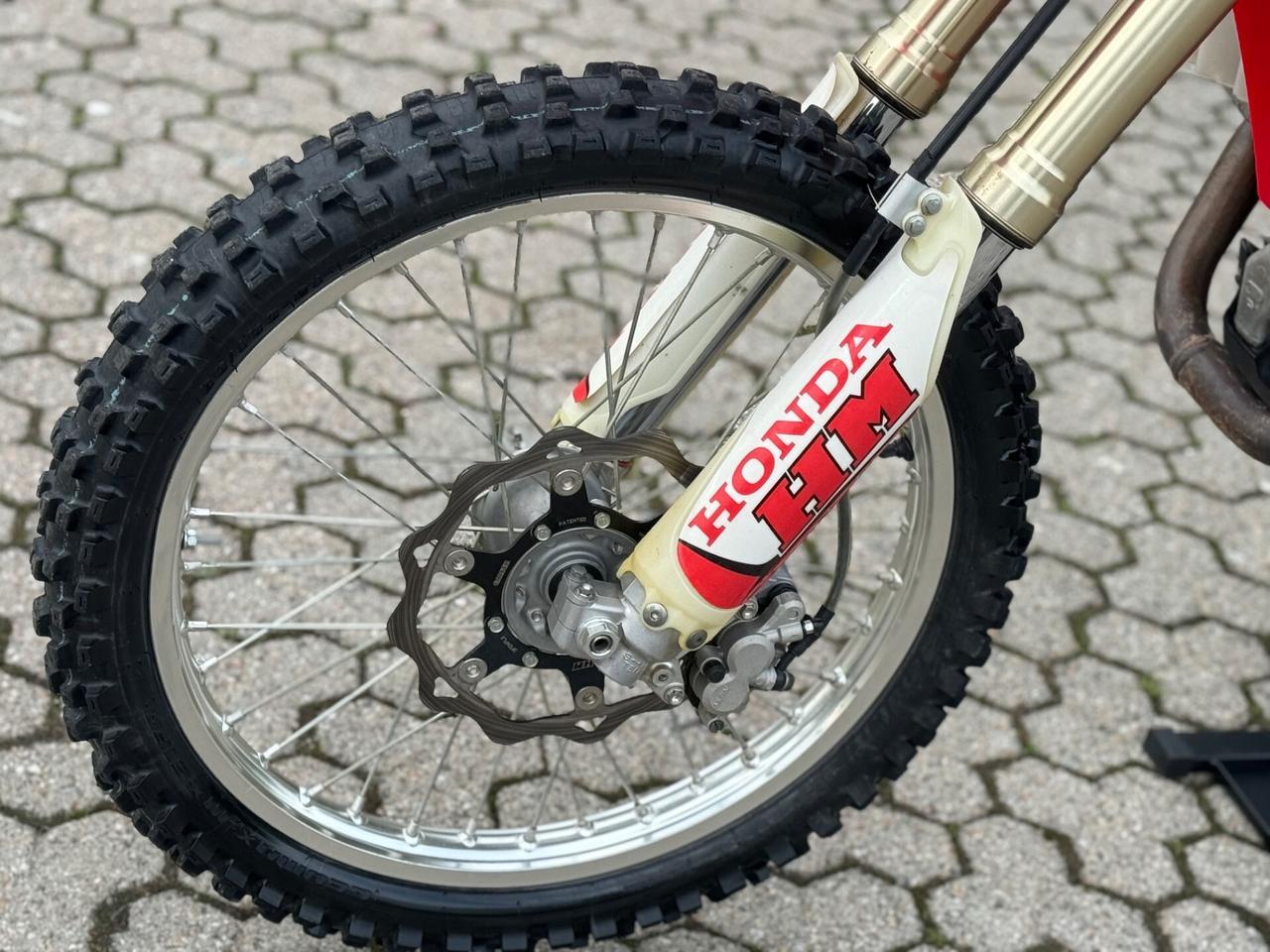 Honda CRF 450 R 2014 ufficiale Red moto