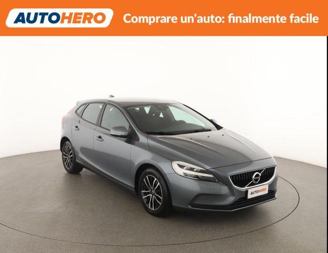 VOLVO V40 D3 Momentum