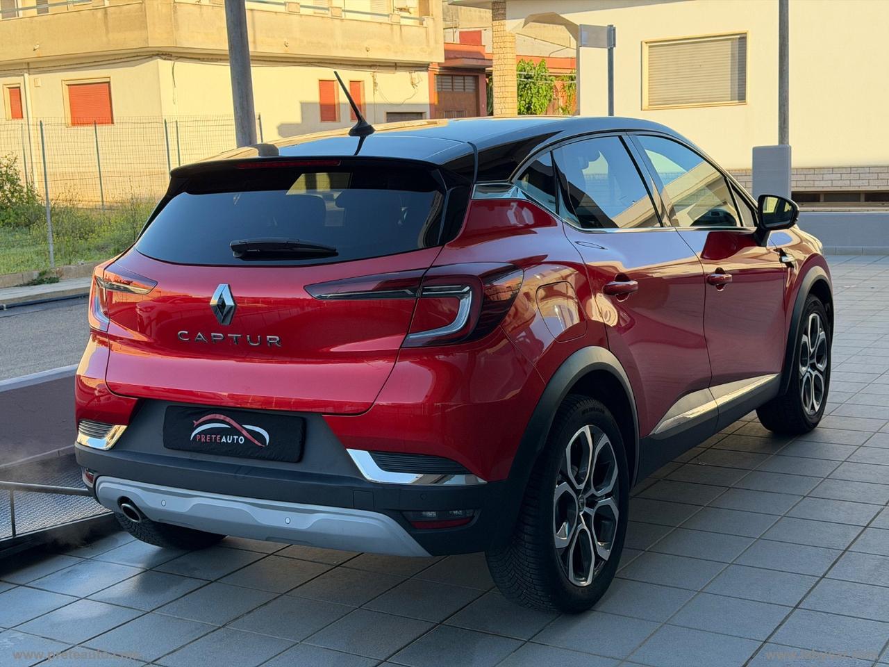 RENAULT Captur TCe 12V 100 CV Intens