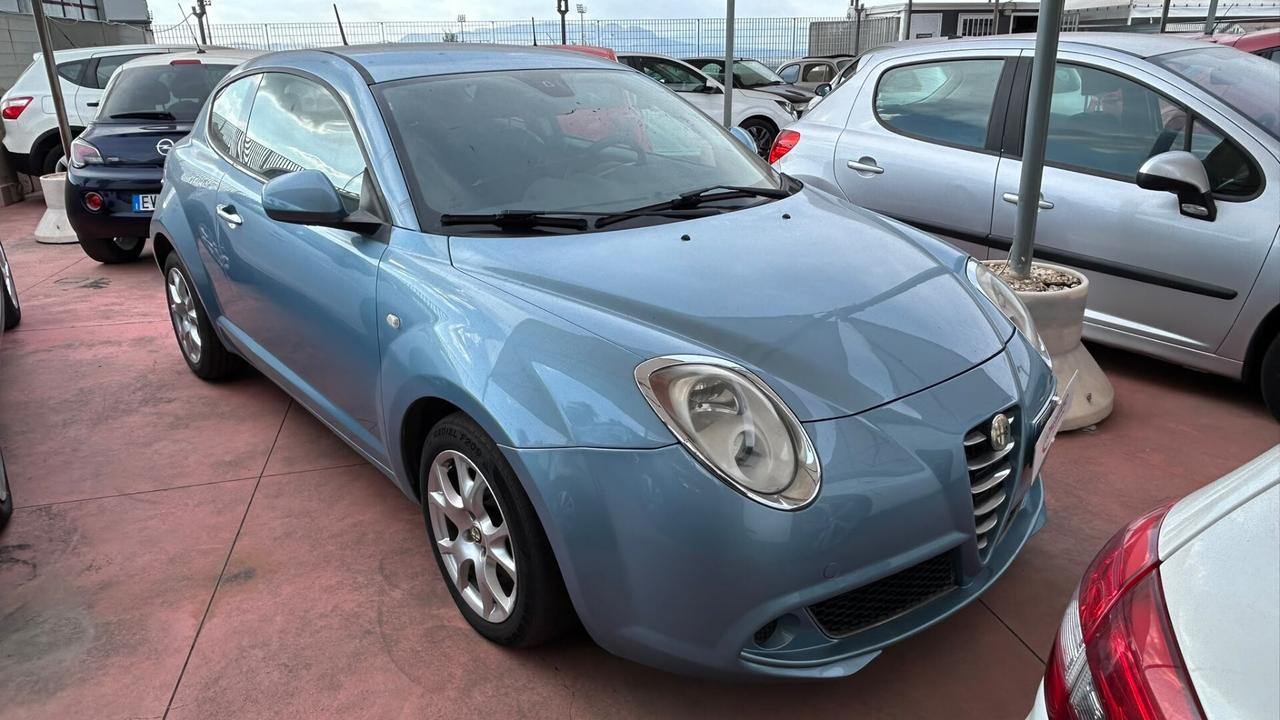 Alfa Romeo MiTo 1.6 JTDm 16V Distinctive Sport Pack