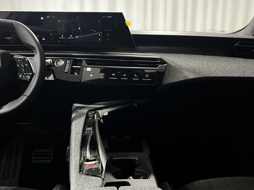 Peugeot 5008 1.2 hybrid GT 136cv e-dcs6