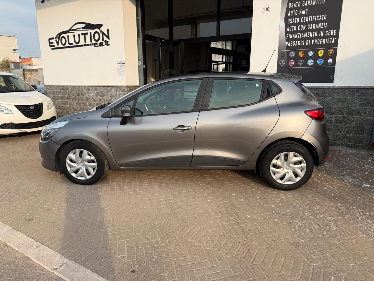 Renault Clio dCi 8V 75 CV Start&Stop 5 porte Energy Intens