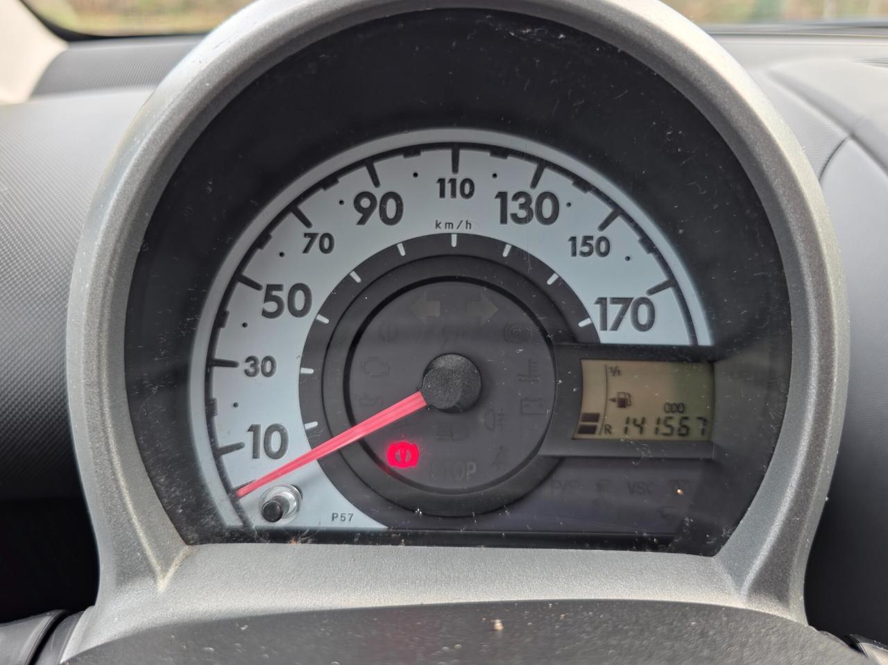 Toyota Aygo 1.0 12V VVT-i 5 porte Now Connect 2010-E5 Manuale NEO